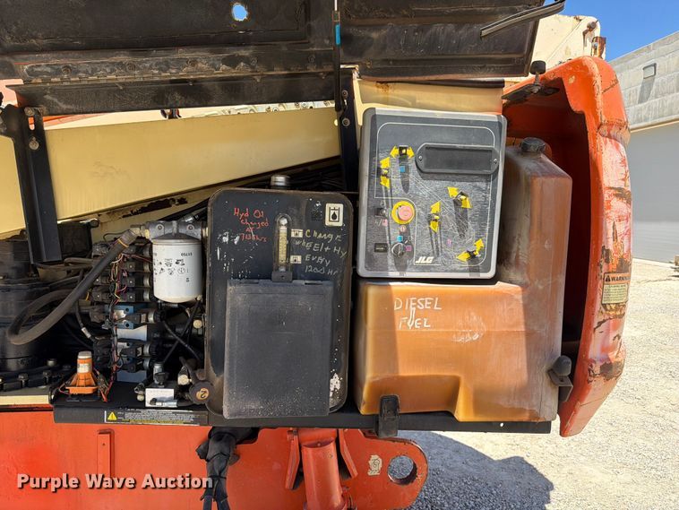 image for item FK4034 1998 JLG 600S boom lift