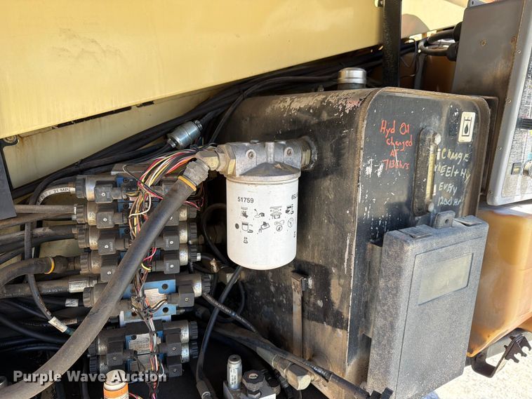 image for item FK4034 1998 JLG 600S boom lift