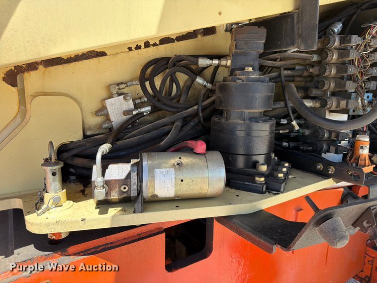 image for item FK4034 1998 JLG 600S boom lift