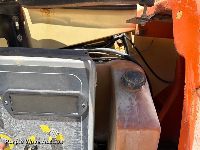 image for item FK4034 1998 JLG 600S boom lift