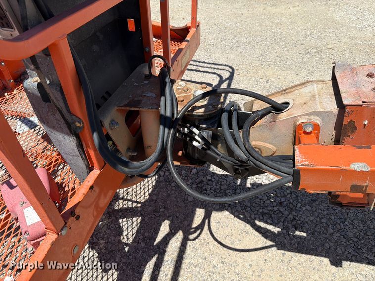 image for item FK4034 1998 JLG 600S boom lift