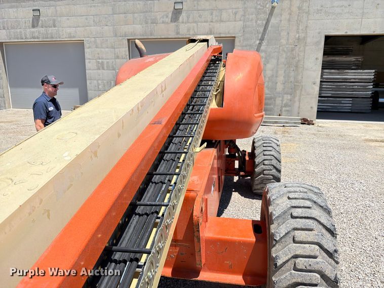 image for item FK4034 1998 JLG 600S boom lift