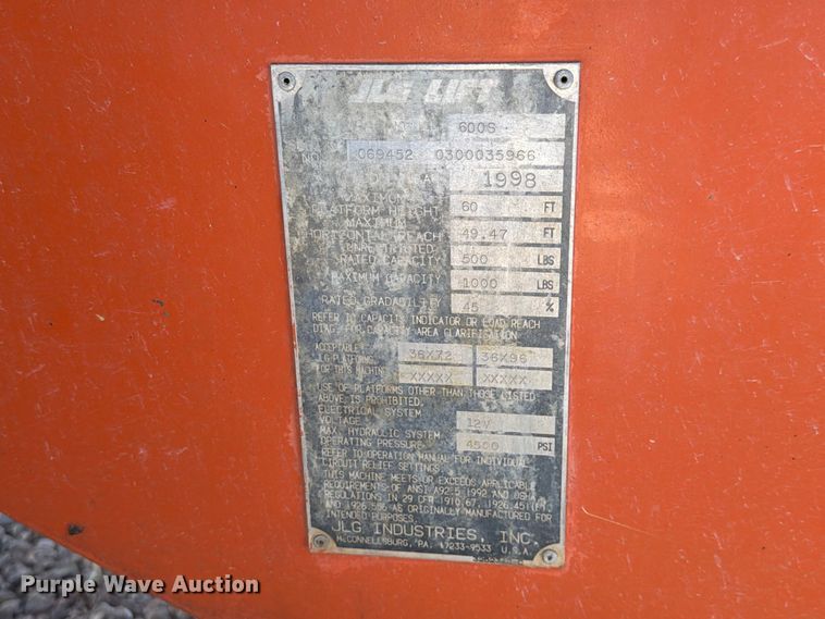 image for item FK4034 1998 JLG 600S boom lift