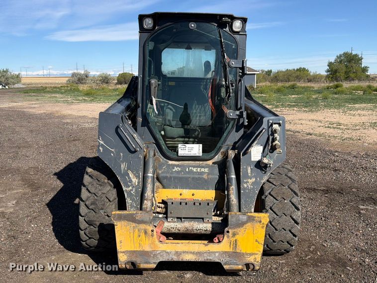 image for item FM7529 2021 John Deere 324G skid steer loader