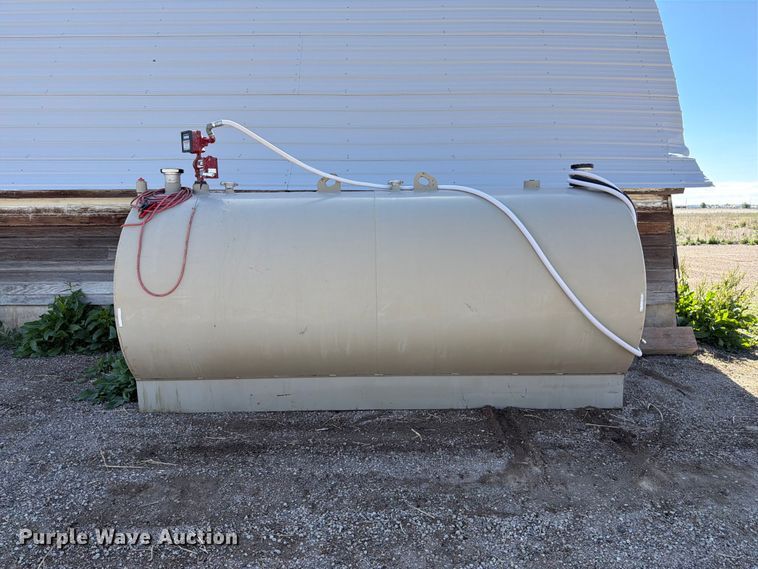 image for item FM7530 Eaton fuel tank
