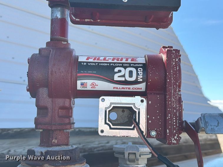 image for item FM7530 Eaton fuel tank