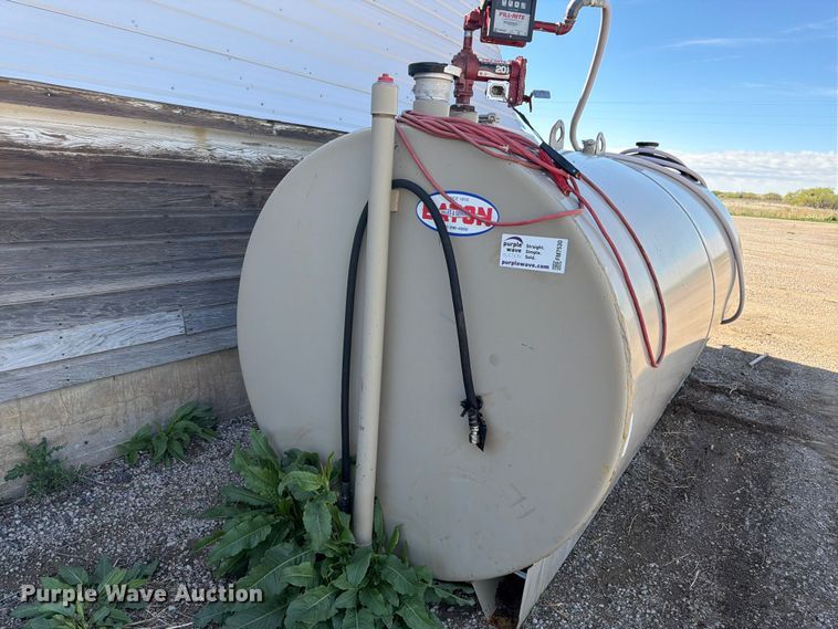image for item FM7530 Eaton fuel tank