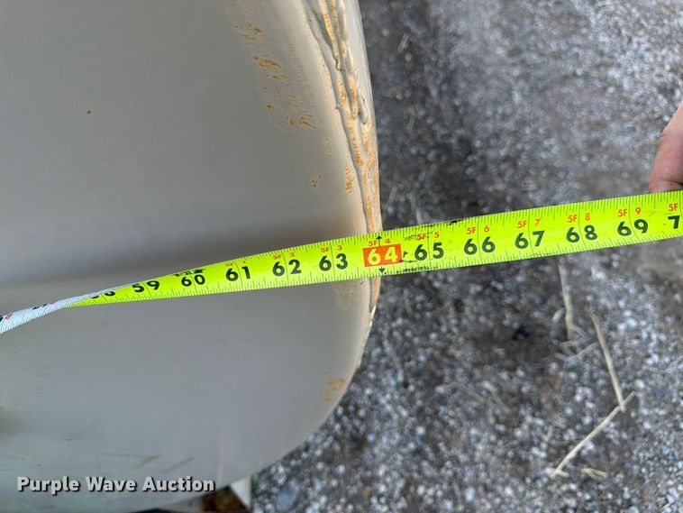 image for item FM7530 Eaton fuel tank