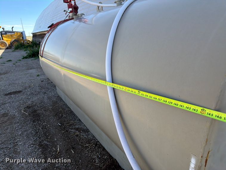 image for item FM7530 Eaton fuel tank
