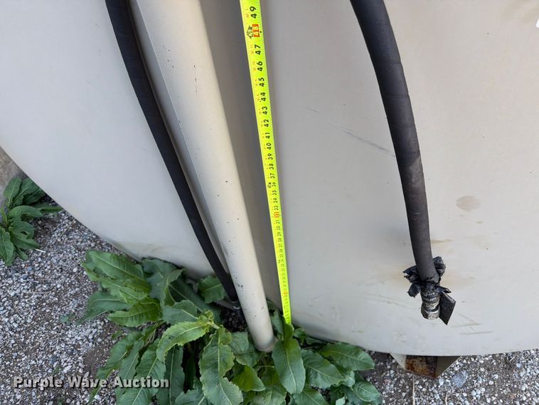 image for item FM7530 Eaton fuel tank