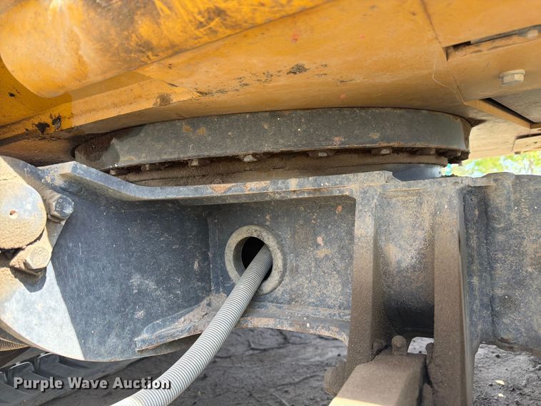 image for item FM7531 2020 John Deere 50G mini excavator