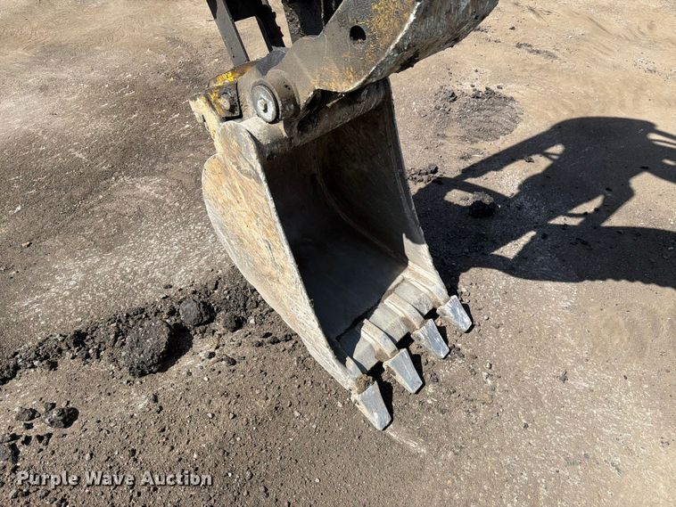 image for item FM7531 2020 John Deere 50G mini excavator
