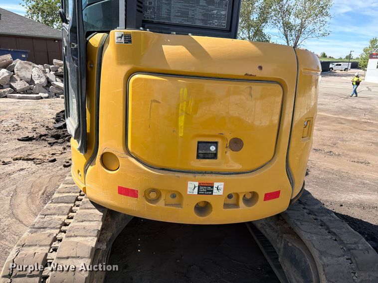 image for item FM7531 2020 John Deere 50G mini excavator