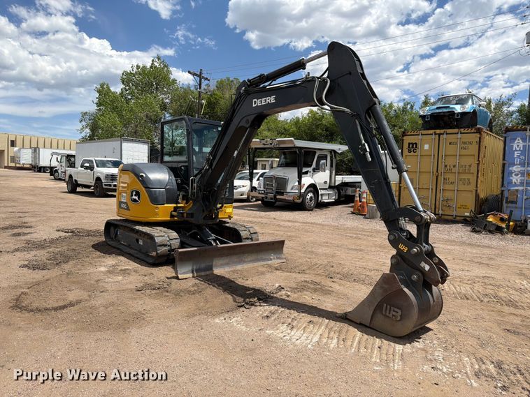 image for item FM7540 2021 John Deere 60G mini excavator