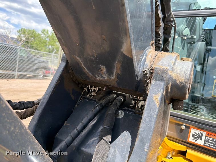 image for item FM7540 2021 John Deere 60G mini excavator