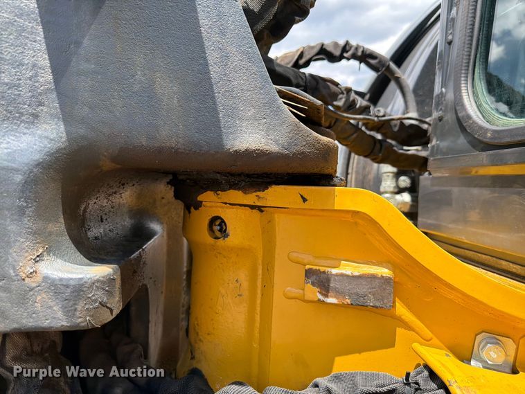 image for item FM7540 2021 John Deere 60G mini excavator