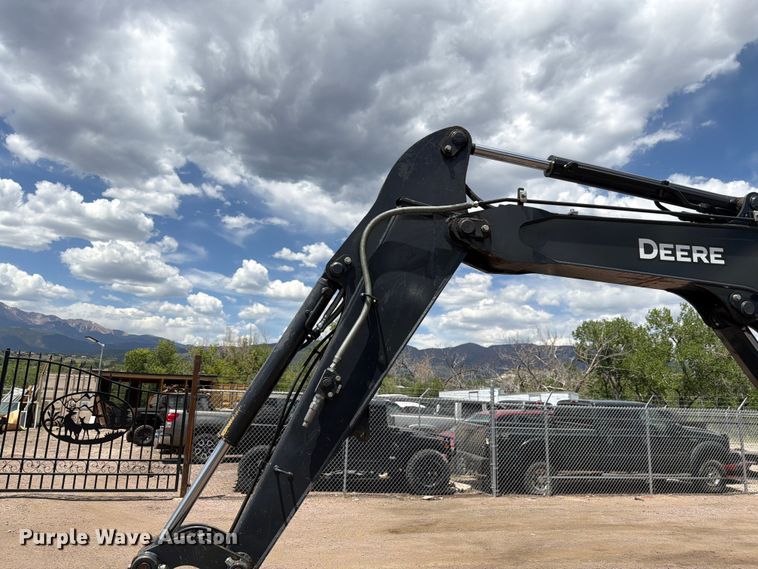 image for item FM7540 2021 John Deere 60G mini excavator