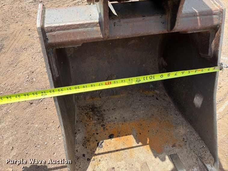 image for item FM7540 2021 John Deere 60G mini excavator