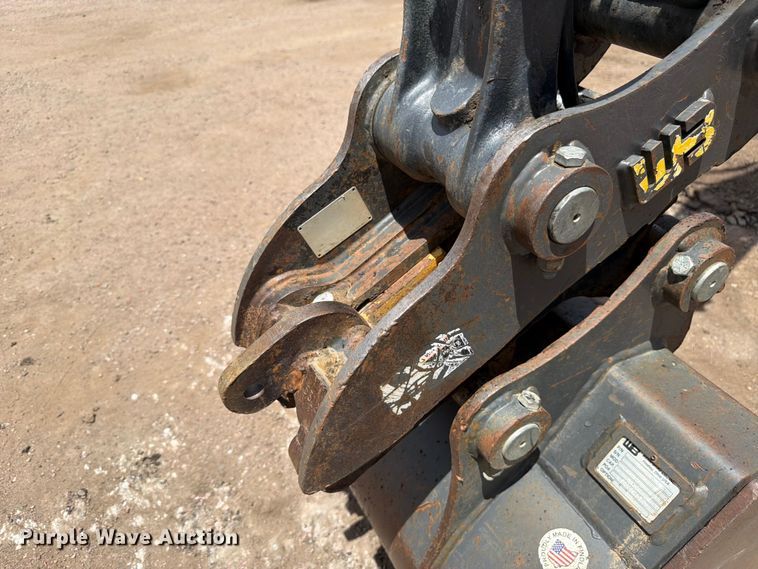 image for item FM7540 2021 John Deere 60G mini excavator
