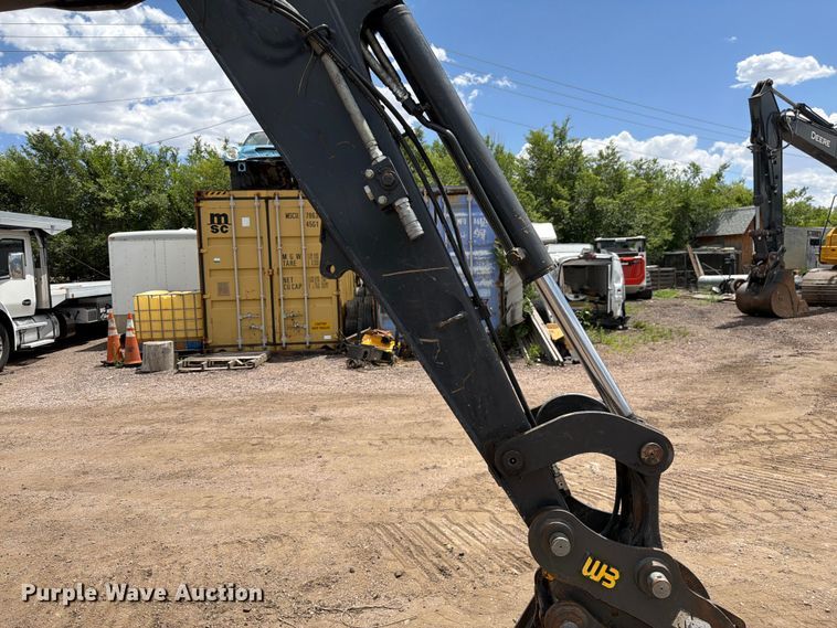 image for item FM7540 2021 John Deere 60G mini excavator