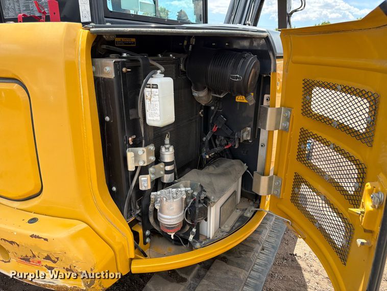 image for item FM7540 2021 John Deere 60G mini excavator