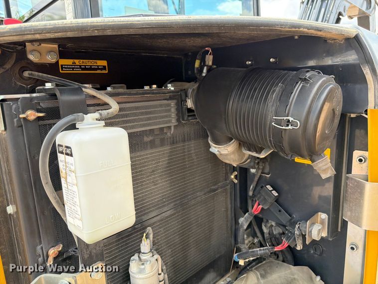 image for item FM7540 2021 John Deere 60G mini excavator