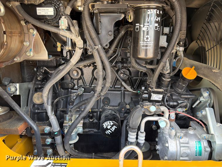 image for item FM7540 2021 John Deere 60G mini excavator