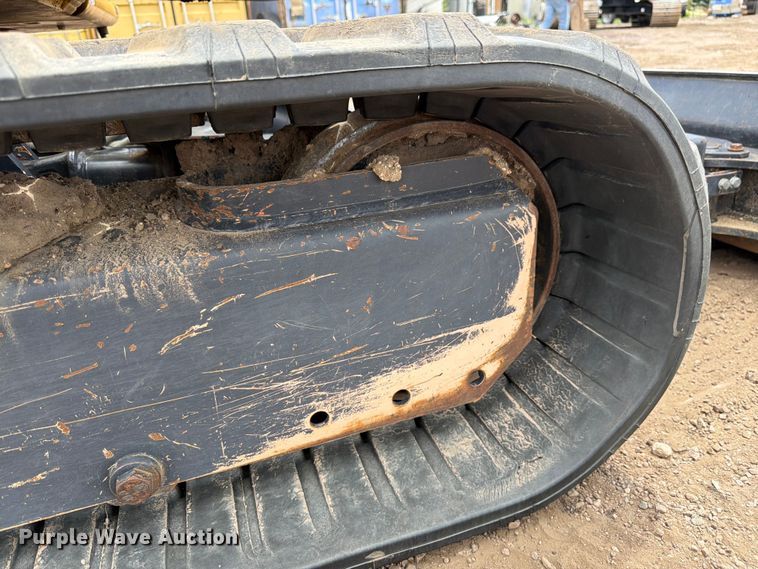 image for item FM7540 2021 John Deere 60G mini excavator