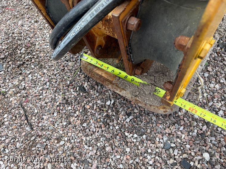 image for item FM7540 2021 John Deere 60G mini excavator