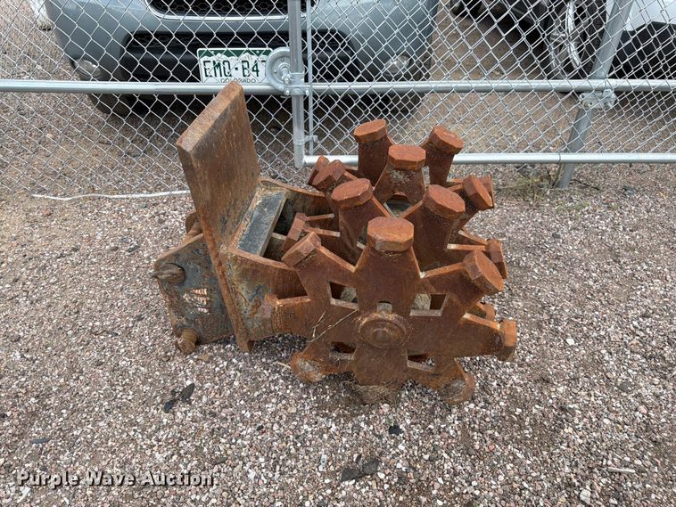 image for item FM7540 2021 John Deere 60G mini excavator