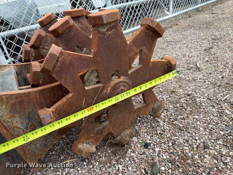 image for item FM7540 2021 John Deere 60G mini excavator