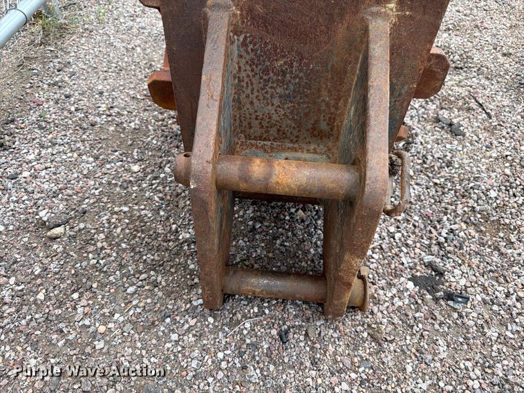 image for item FM7540 2021 John Deere 60G mini excavator