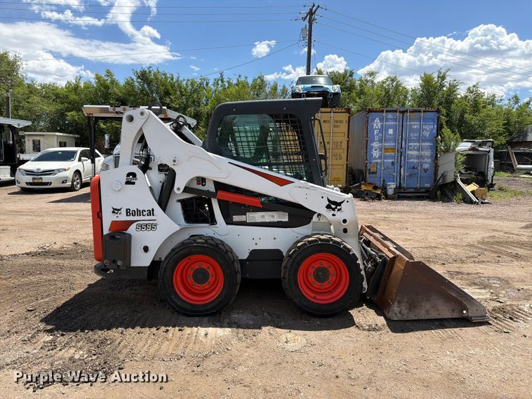 image for item FM7541 2017 Bobcat S595 skid steer loader