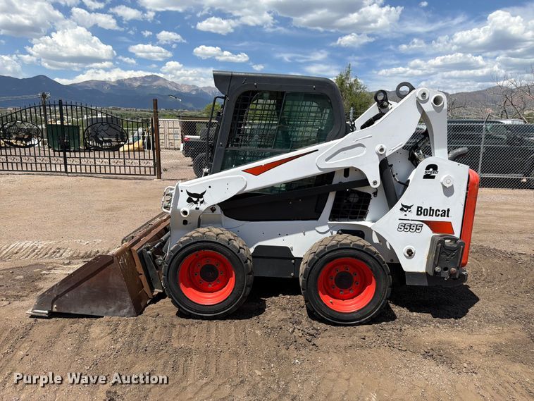 image for item FM7541 2017 Bobcat S595 skid steer loader