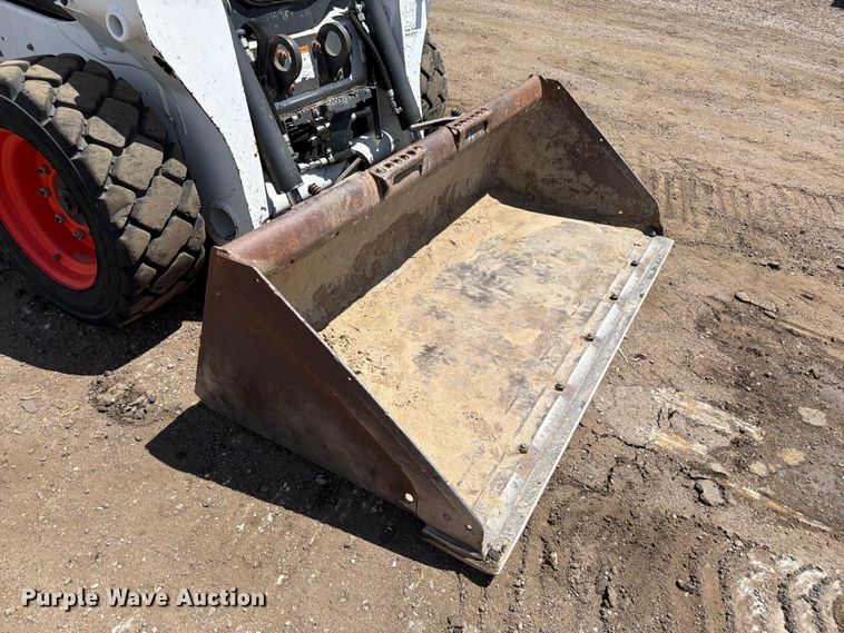 image for item FM7541 2017 Bobcat S595 skid steer loader