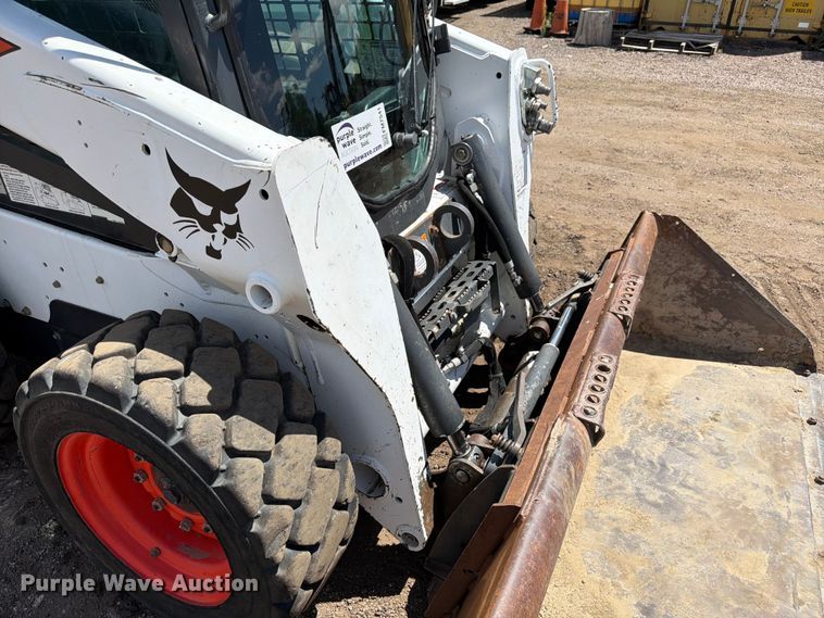 image for item FM7541 2017 Bobcat S595 skid steer loader