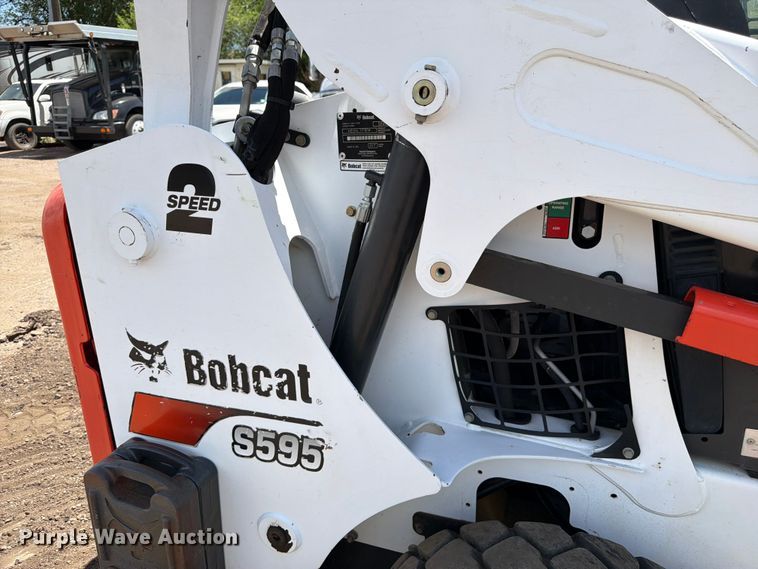 image for item FM7541 2017 Bobcat S595 skid steer loader
