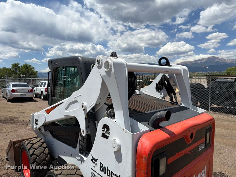 image for item FM7541 2017 Bobcat S595 skid steer loader