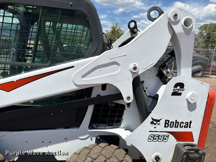 image for item FM7541 2017 Bobcat S595 skid steer loader