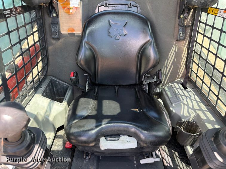 image for item FM7541 2017 Bobcat S595 skid steer loader