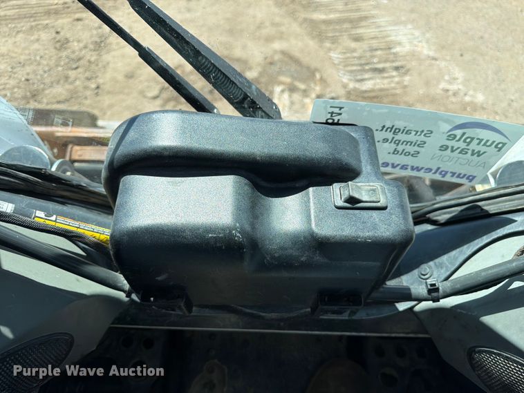 image for item FM7541 2017 Bobcat S595 skid steer loader