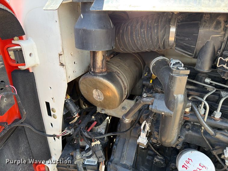 image for item FM7541 2017 Bobcat S595 skid steer loader