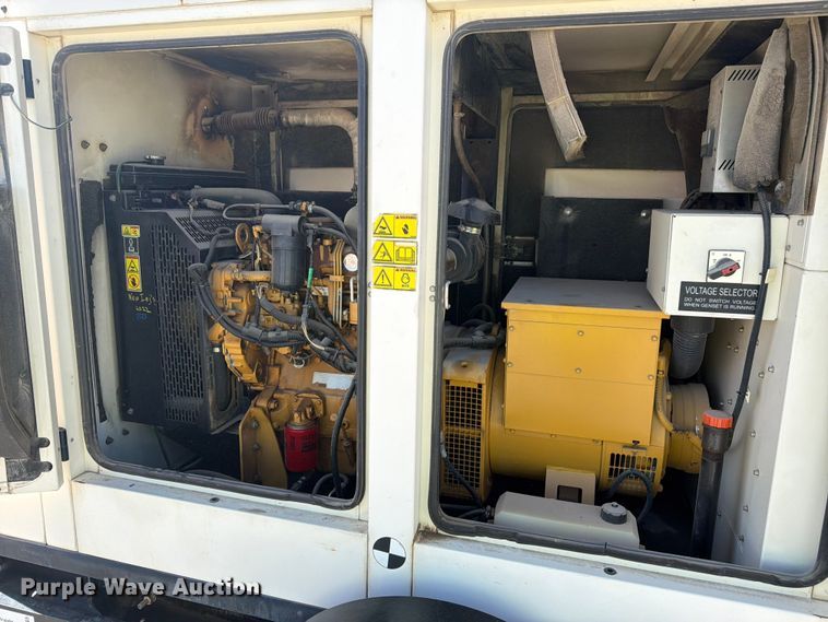 image for item FM7545 Caterpillar C3.3 generator
