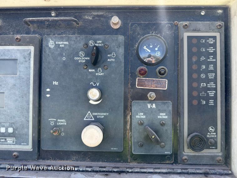 image for item FM7547 Caterpillar generator