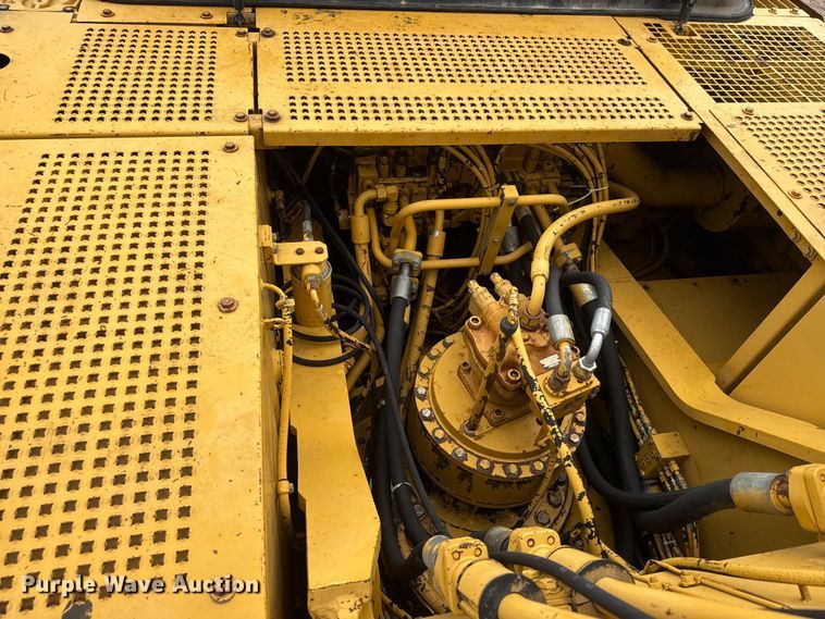 image for item NA9386 1997 Caterpillar 330BL excavator