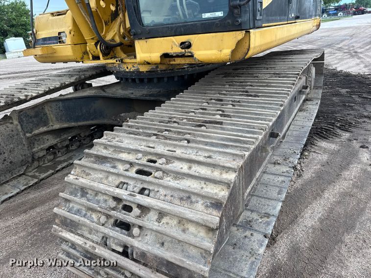 image for item NA9386 1997 Caterpillar 330BL excavator