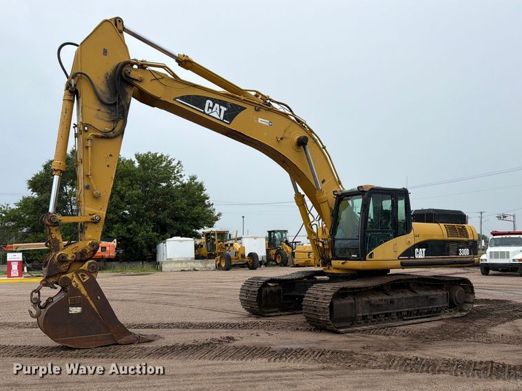 image for item NA9387 2006 Caterpillar 330D excavator
