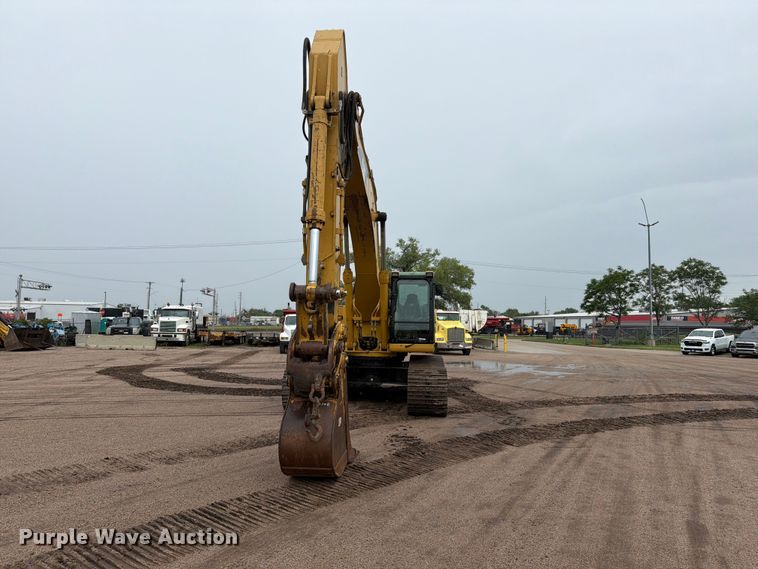 image for item NA9387 2006 Caterpillar 330D excavator