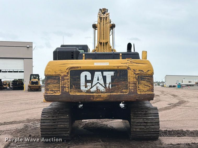 image for item NA9387 2006 Caterpillar 330D excavator