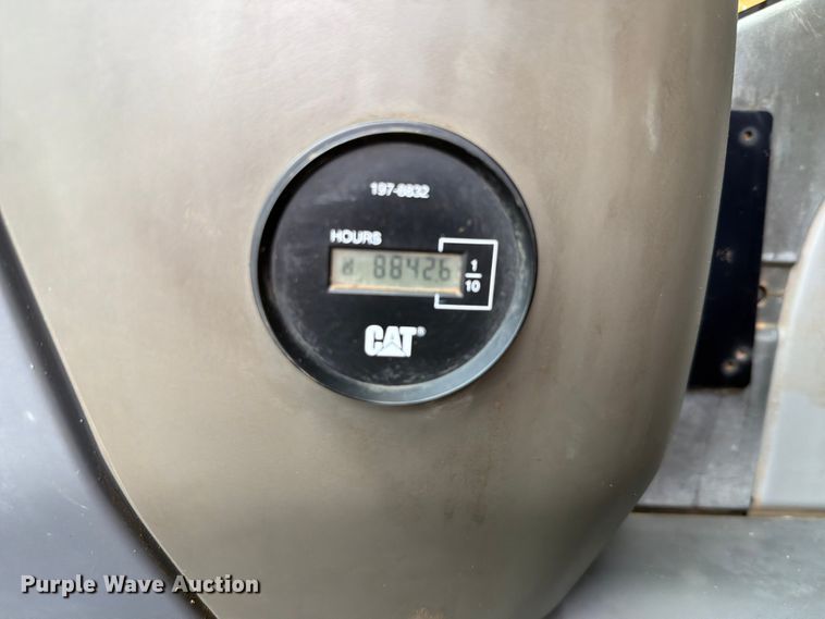 image for item NA9387 2006 Caterpillar 330D excavator